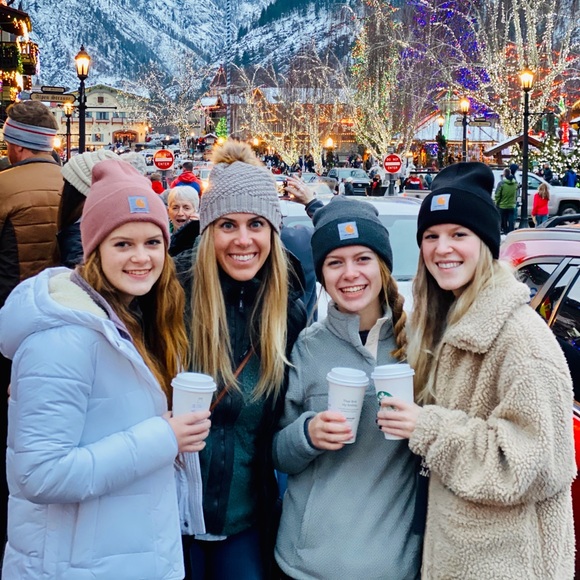 Meet your Posher, Amber - Picture 1 of 1